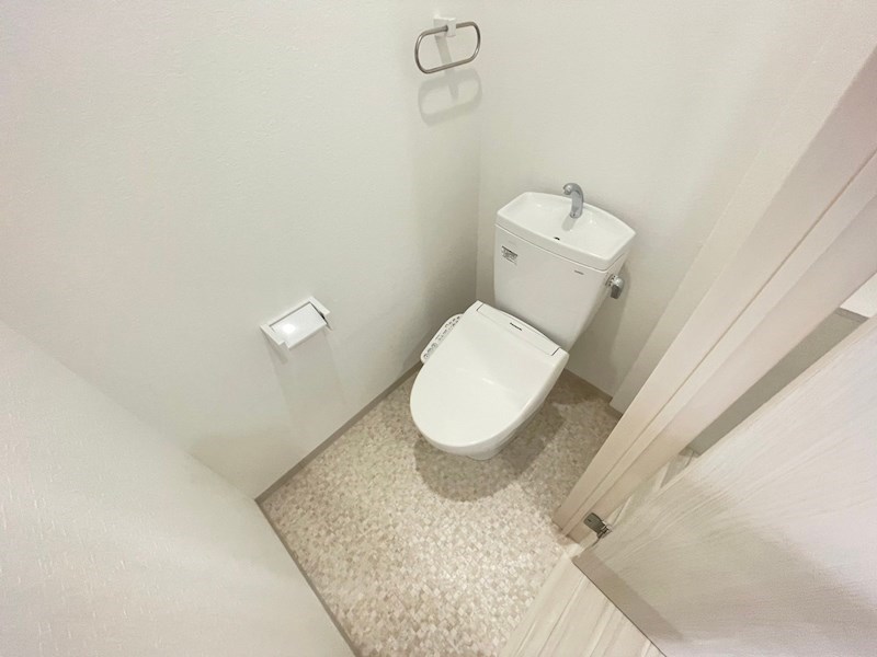 トイレ　※別号室の写真使用中