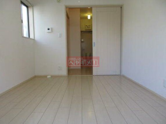 居室・リビング　エントランス