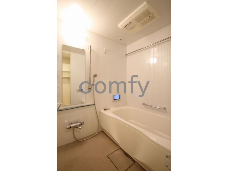 バス・シャワールーム　バスルーム