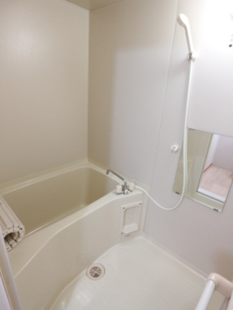 バス・シャワールーム　バスルーム