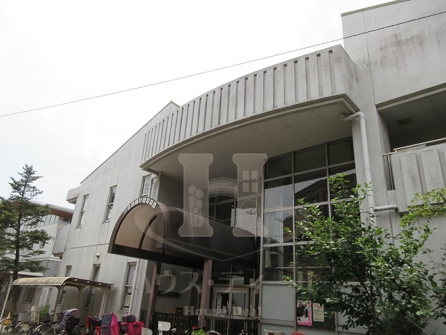 幼稚園・保育園　蕨市役所 くるみ保育園（幼稚園・保育園）まで75m