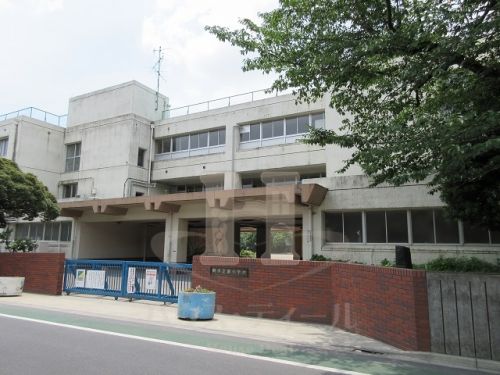 小学校　蕨市立 南小学校（小学校）まで362m