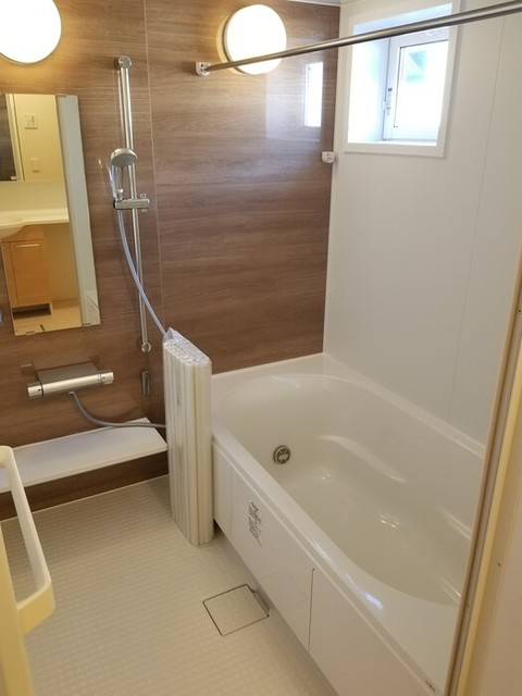 バス・シャワールーム