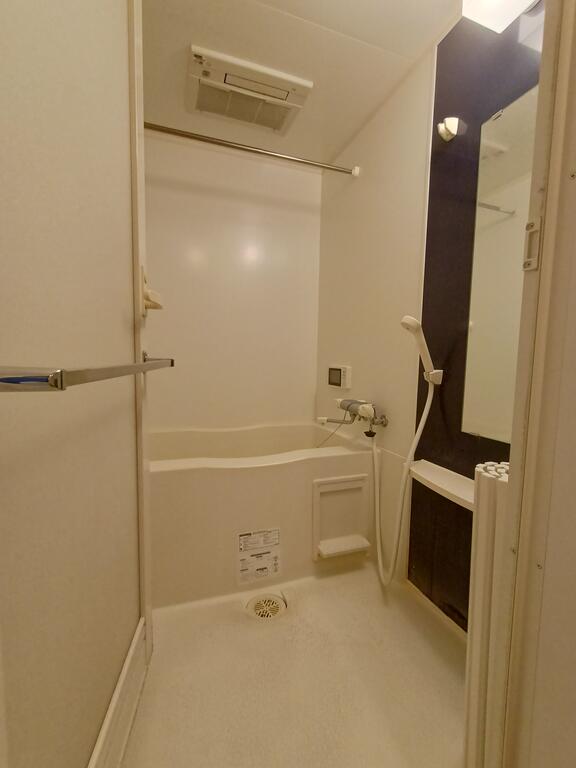 バス・シャワールーム　追い焚き機能　浴室乾燥機付き　浴室TV