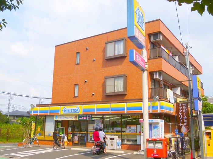 コンビニ　ミニストップ（コンビニ）まで475m