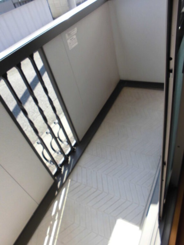 バルコニー　図面と現状に相違がある場合には現状を優先