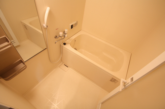 バス・シャワールーム　１日の疲れを癒してください