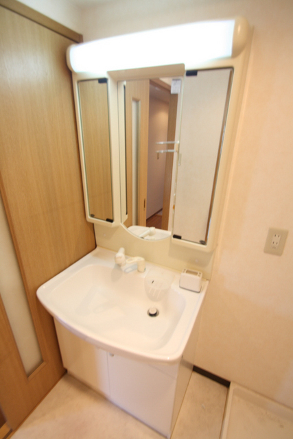 洗面設備　朝シャン出来ます