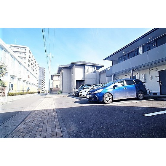 駐車場　１台込み無料です