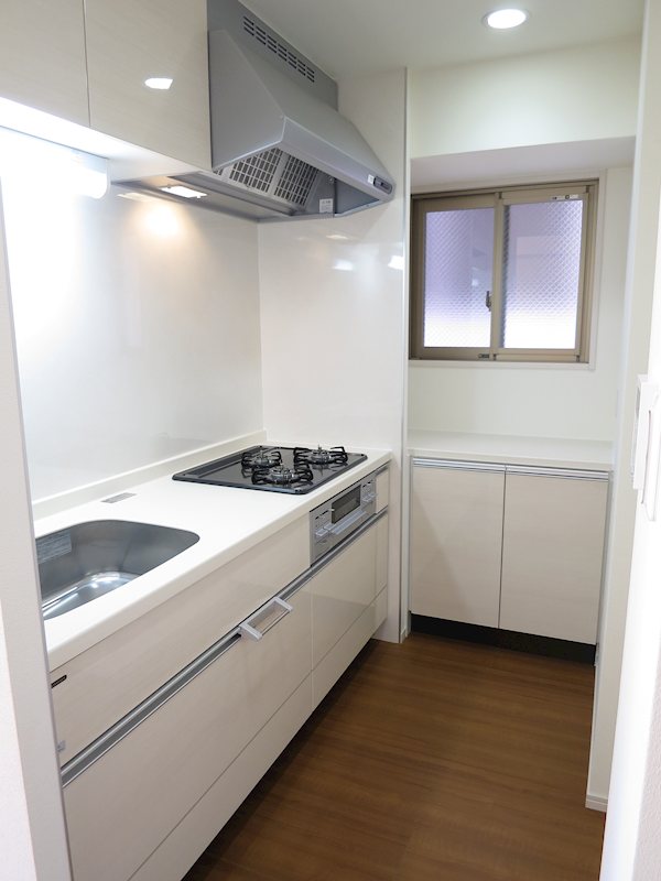 キッチン　３口ガスコンロシステムキッチン