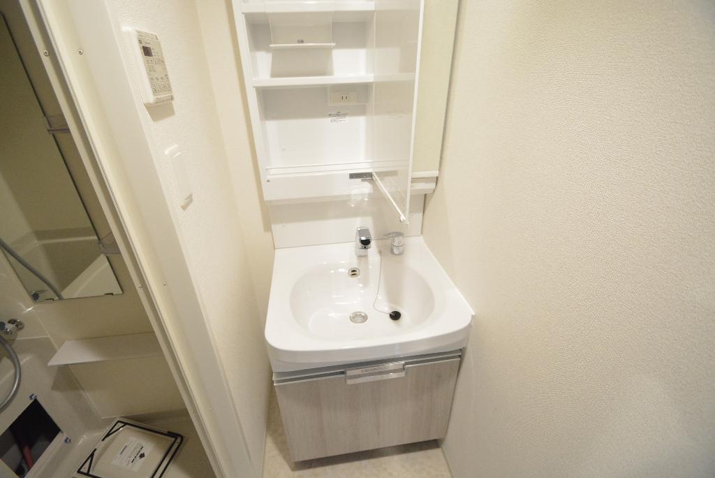 洗面設備　洗髪洗面化粧台