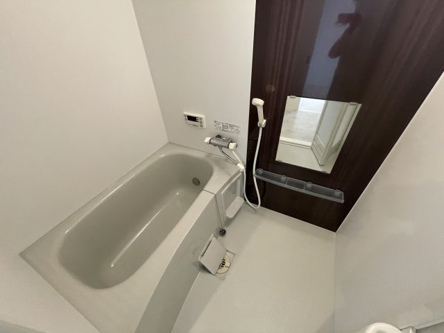 バス・シャワールーム　シンプルで機能的なユニットバスです！