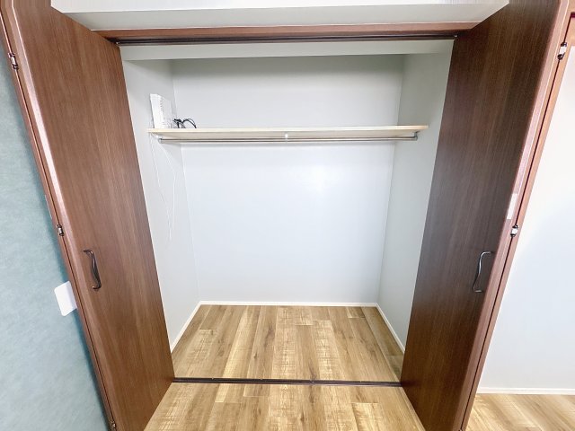 収納　写真、間取図面、設備、概要などが現況と異なる場合は現況優先と