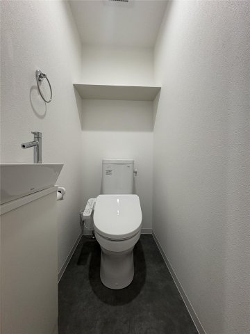 トイレ　カーテンの発注・採寸・取付を8 800円 承っております★