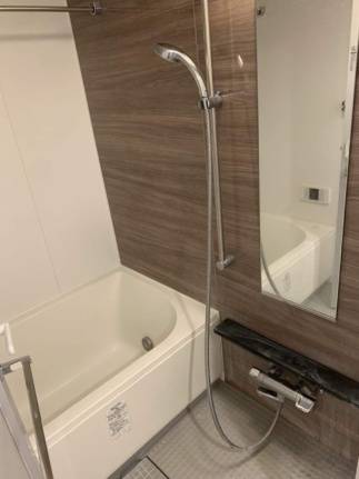 バス・シャワールーム　※別部屋参考写真
