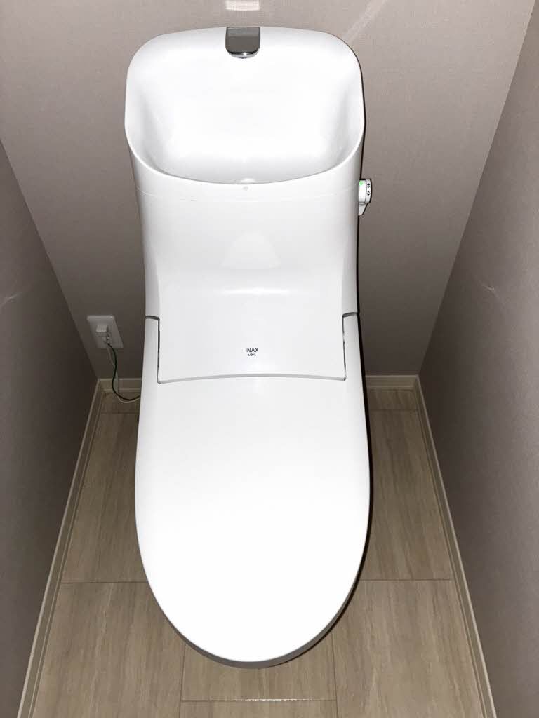 トイレ　トイレ