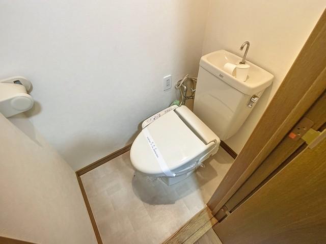 トイレ　トイレ