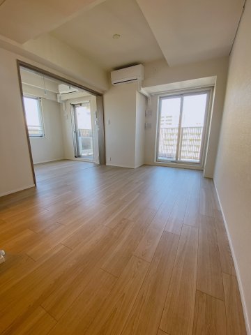 居室・リビング　ゆったり過ごせる居間です