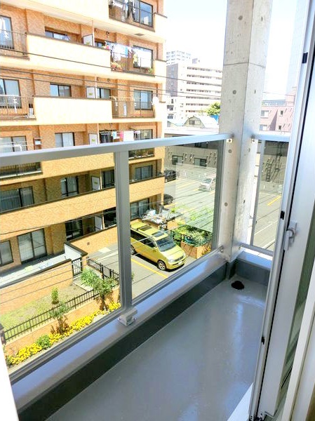 バルコニー　バルコニー付きです♪