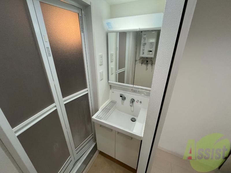 洗面設備　こちらに洗面台があります。朝の洗顔はこちらで。