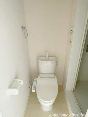 トイレ　写真は別のお部屋です。