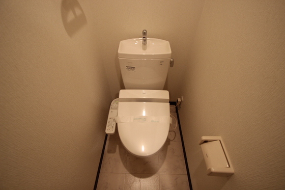 トイレ　※別部屋の写真です