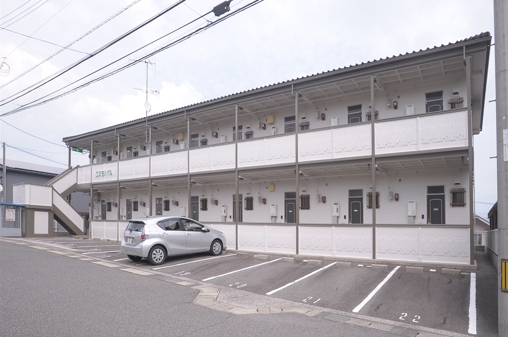 駐車場　敷地内に駐車場もあります♪