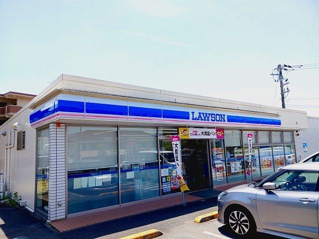 コンビニ　ローソン　富士宮粟倉店（コンビニ）まで210m