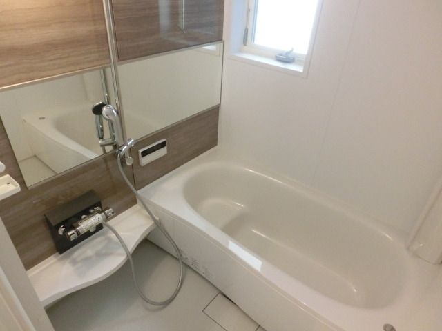 バス・シャワールーム　追い焚き