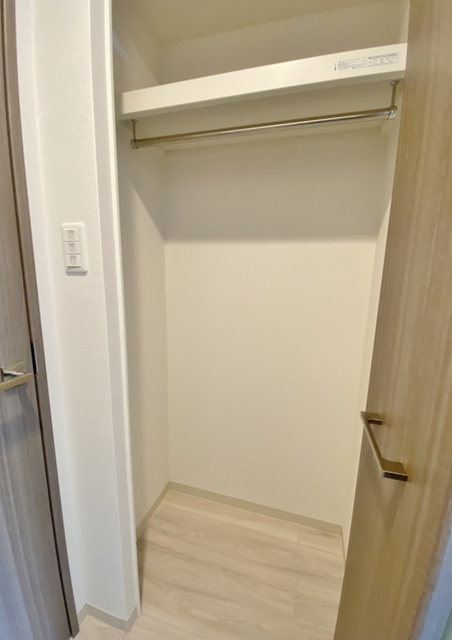 収納　縦に大きなクローゼット