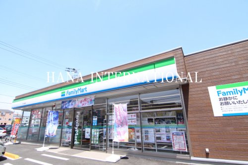 コンビニ　ファミリーマート 市川入船店（コンビニ）まで687m
