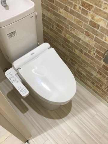 トイレ　ウォシュレット付きのトイレです♪