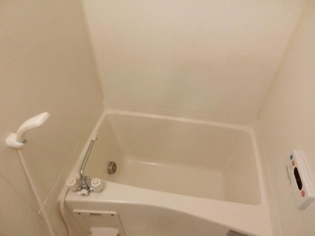 バス・シャワールーム　追い焚き浴室乾燥機付き