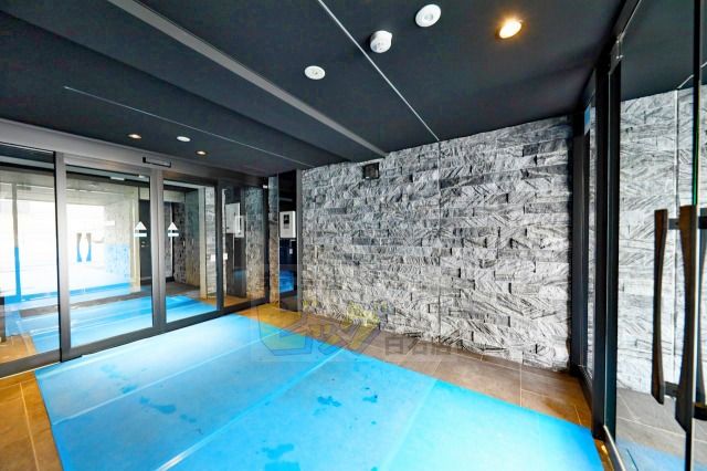 エントランス　安心の対策・防犯カメラが共用部にあります♪