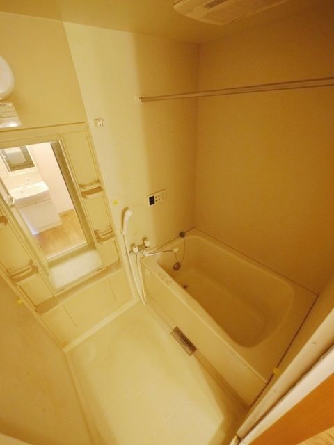 バス・シャワールーム　★お問い合わせはタウンハウジング橋本店まで★