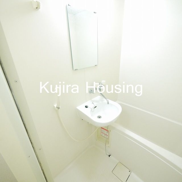 バス・シャワールーム　★バス・トイレ別なのでゆっくりお風呂に入れます★