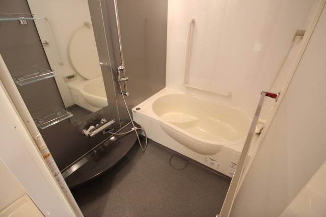 バス・シャワールーム　追い焚き、浴室乾燥、ミストサウナが付いたバスルーム　１４０２