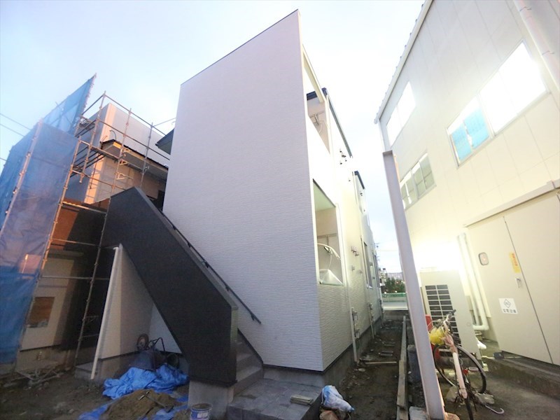 建物外観　外観　デザイナーズ　光インターネット無料