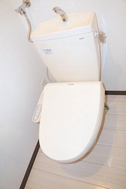 トイレ　ウォシュレットです☆