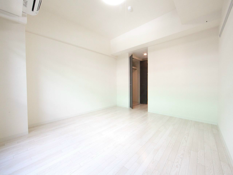 その他部屋・スペース　洋室8.8帖　クローゼット付（収納充実してます）