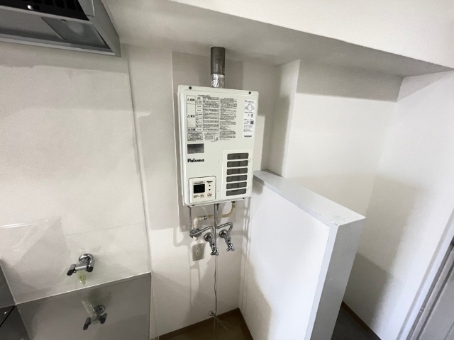 その他　給湯機です