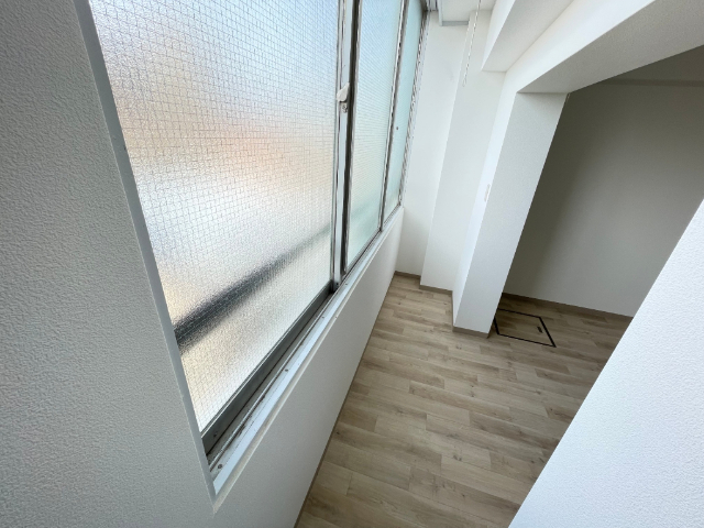 バルコニー　サンルームあります。