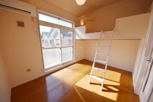 居室・リビング　★駅から至近♪ロフト付き！★