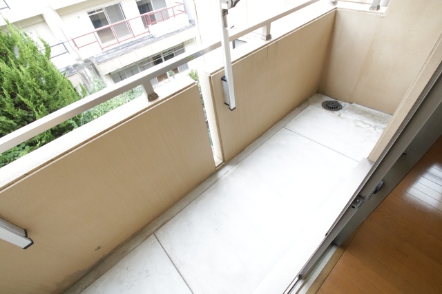 バルコニー　同タイプ別室の参考写真です。※現況優先