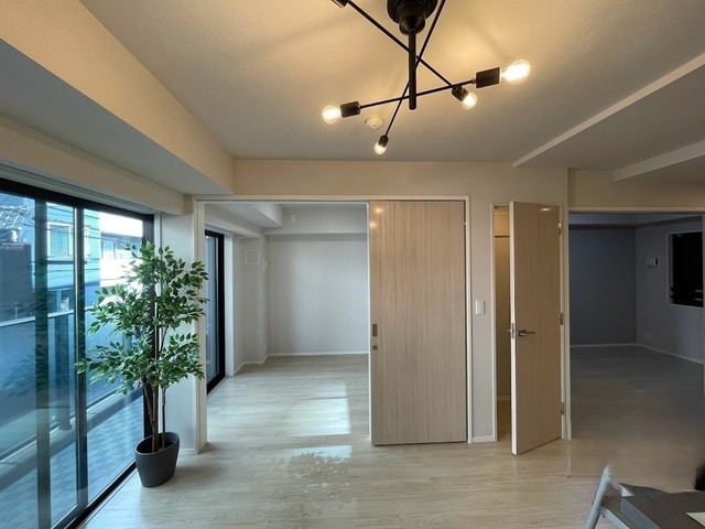 居室・リビング　※前回募集時撮影※備品・家具は賃貸に含まれません