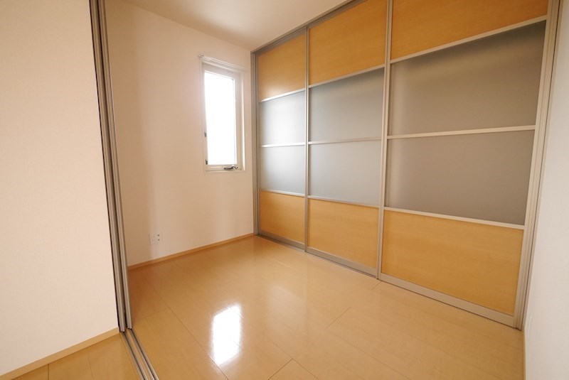 その他部屋・スペース　洋室３帖