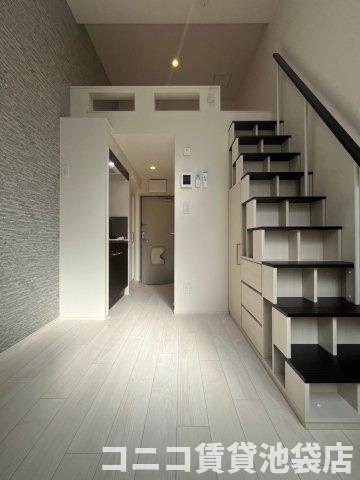 居室・リビング　別号室イメージの為、現状を優先致します。