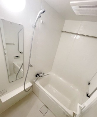 バス・シャワールーム　別タイプ部屋　参考写真です