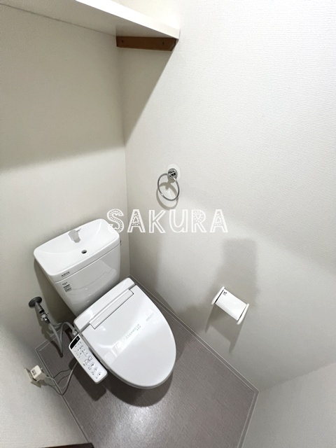 トイレ　嬉しい温水洗浄便座♪