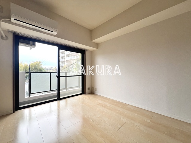 その他設備　室内エアコン付き♪